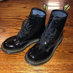 Doc Martens Gloss Black